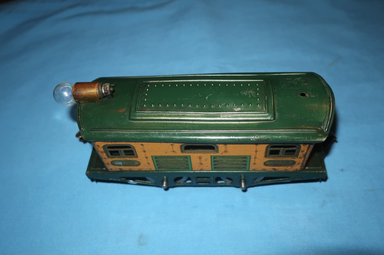 IVES #3258 O Gauge Electric Locomotive. Runs well