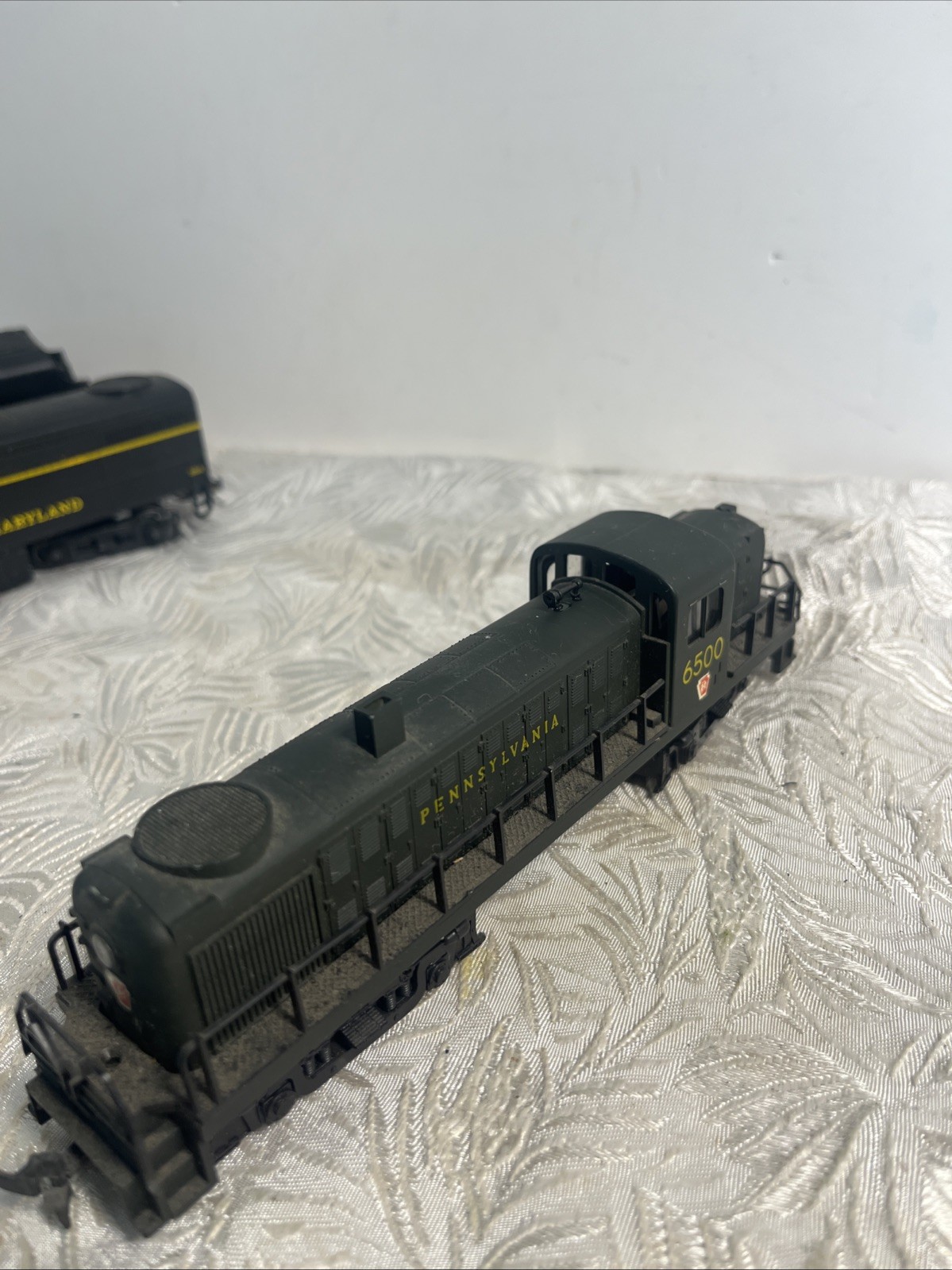 AHM HO Scale Pennsylvania RS-2 #6500 Diesel Locomotive PRR Green Not Tested