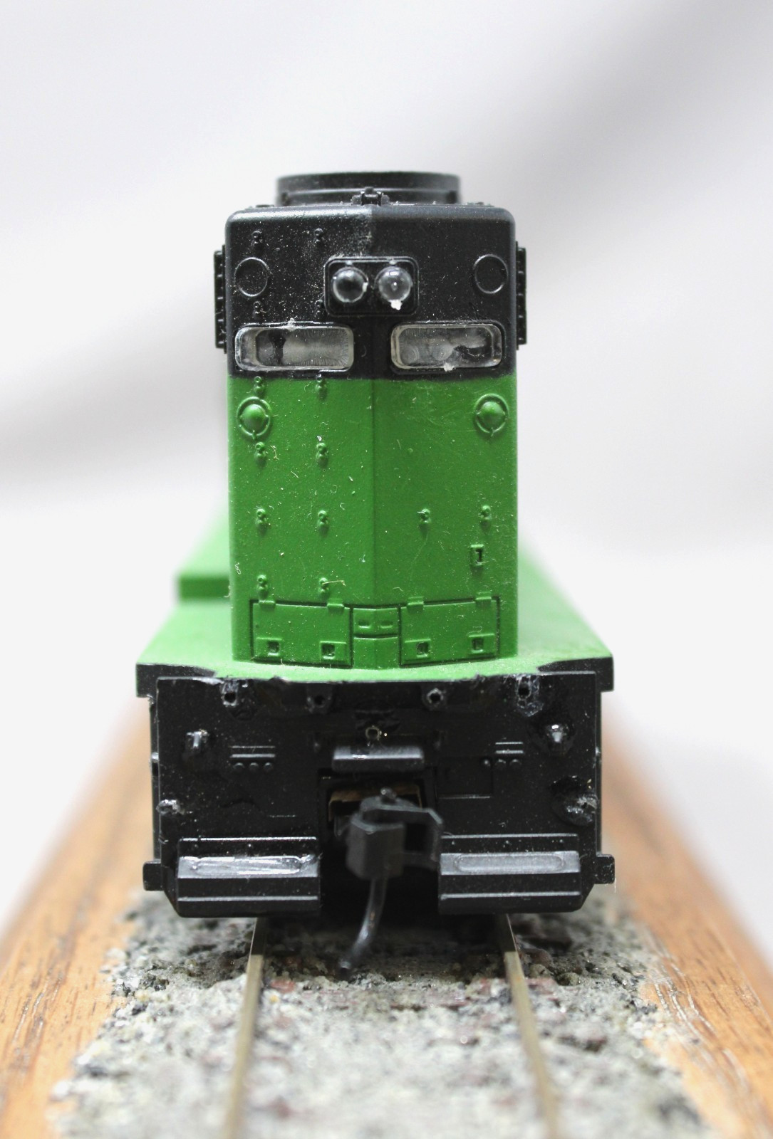 ATHEARN Burlington Northern BN EMD GP38-2 UN-POWERED Diesel #2264, C7
