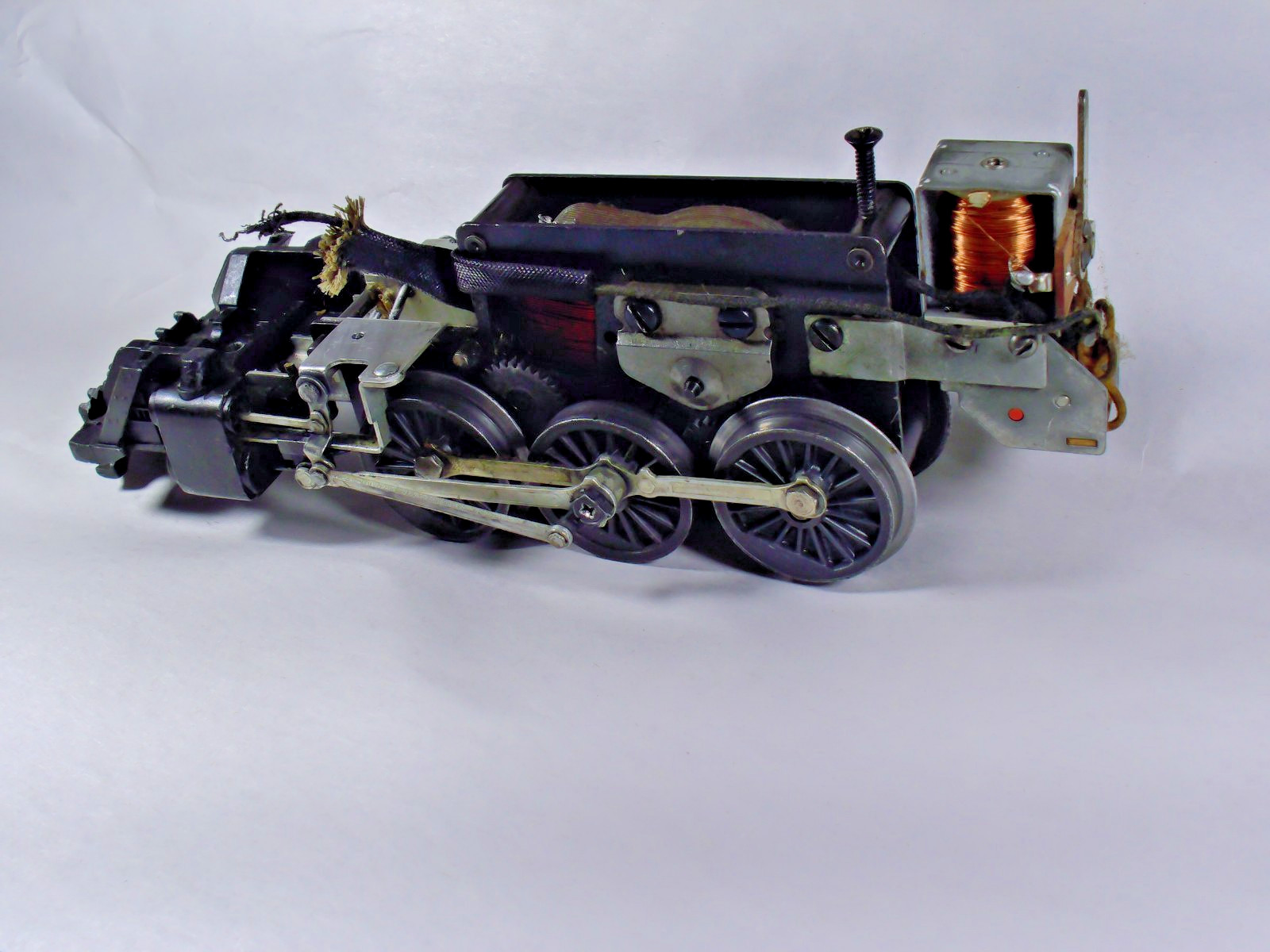 Lionel Vintage Original 2056 Steam Loco, motor chassis with rods and steam chest