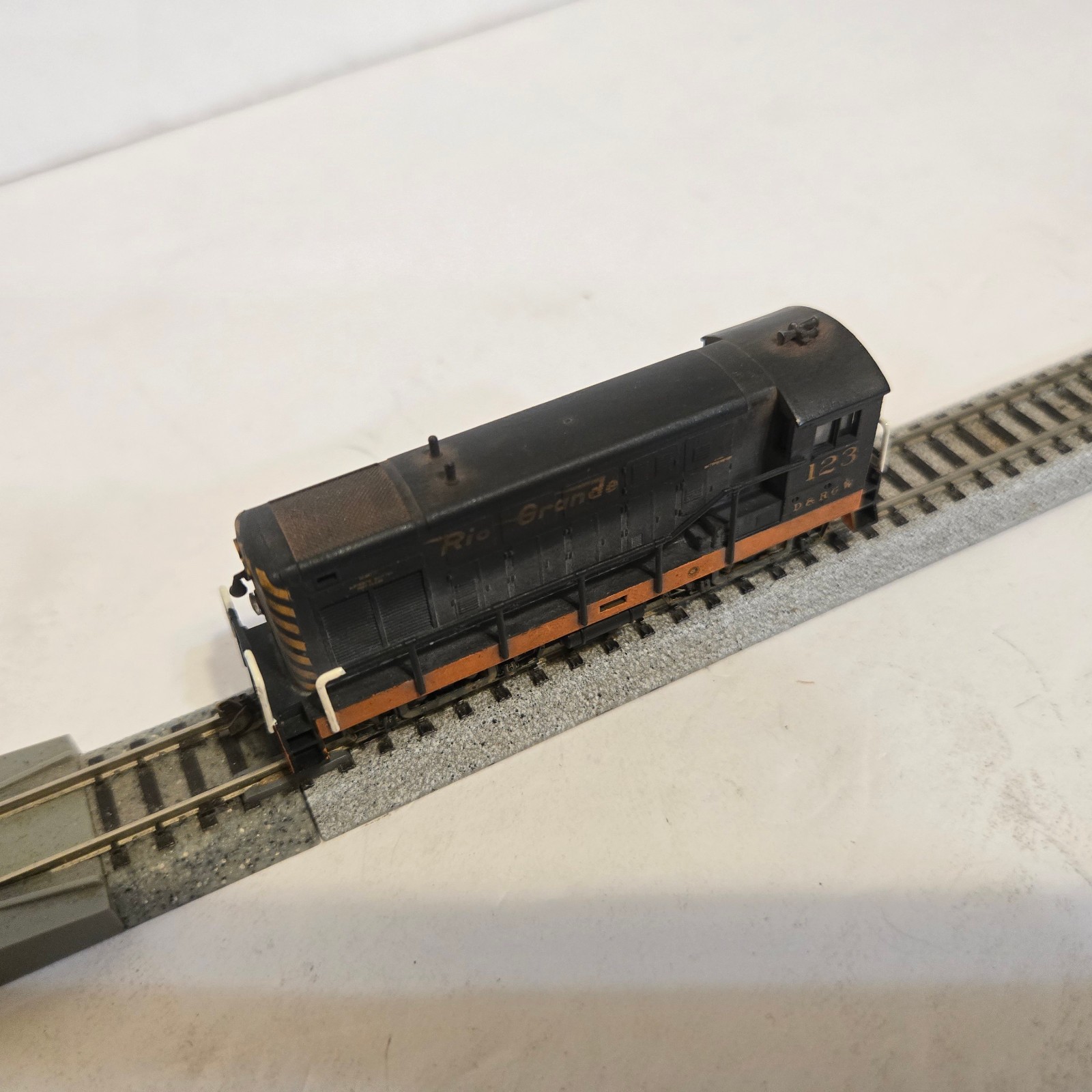 Minitrix N Scale Rio Grande FM H-12-44 Switcher. Runs. Western Germany