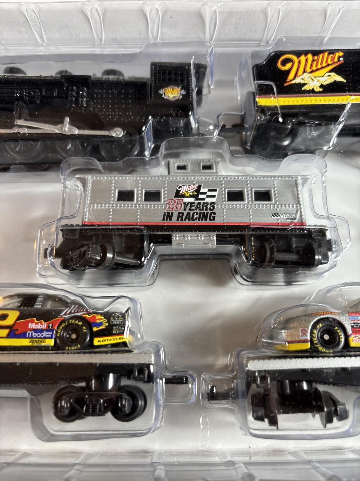 1996 Revell 5-Pc. H.O. Train Set, Rusty Wallace #2, Penske Racing, Miller Beer