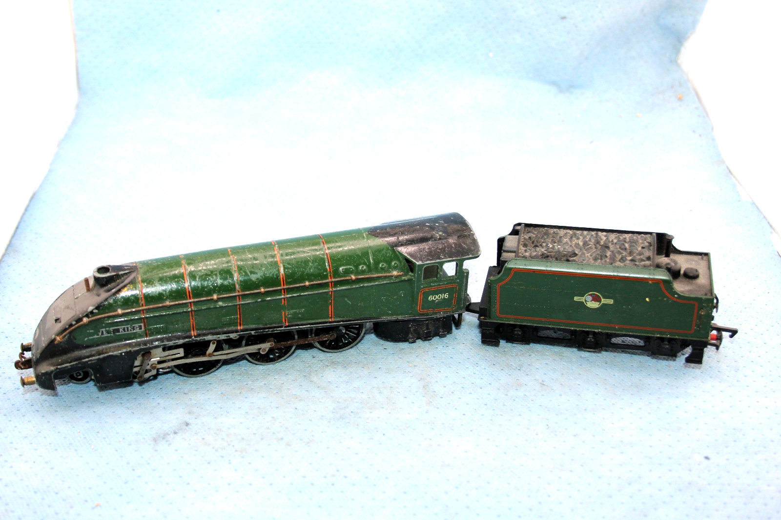 HORNBY 00 SILVER KING 4-6-2 LOCOMOTIVE AND TENDER