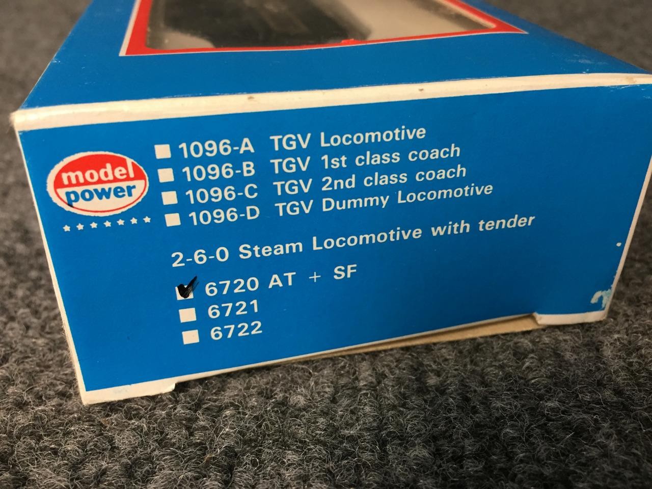 Model Scale HO Locomotive 2-6-0 with Tender Box Gondola Tank Caboose Train Cars