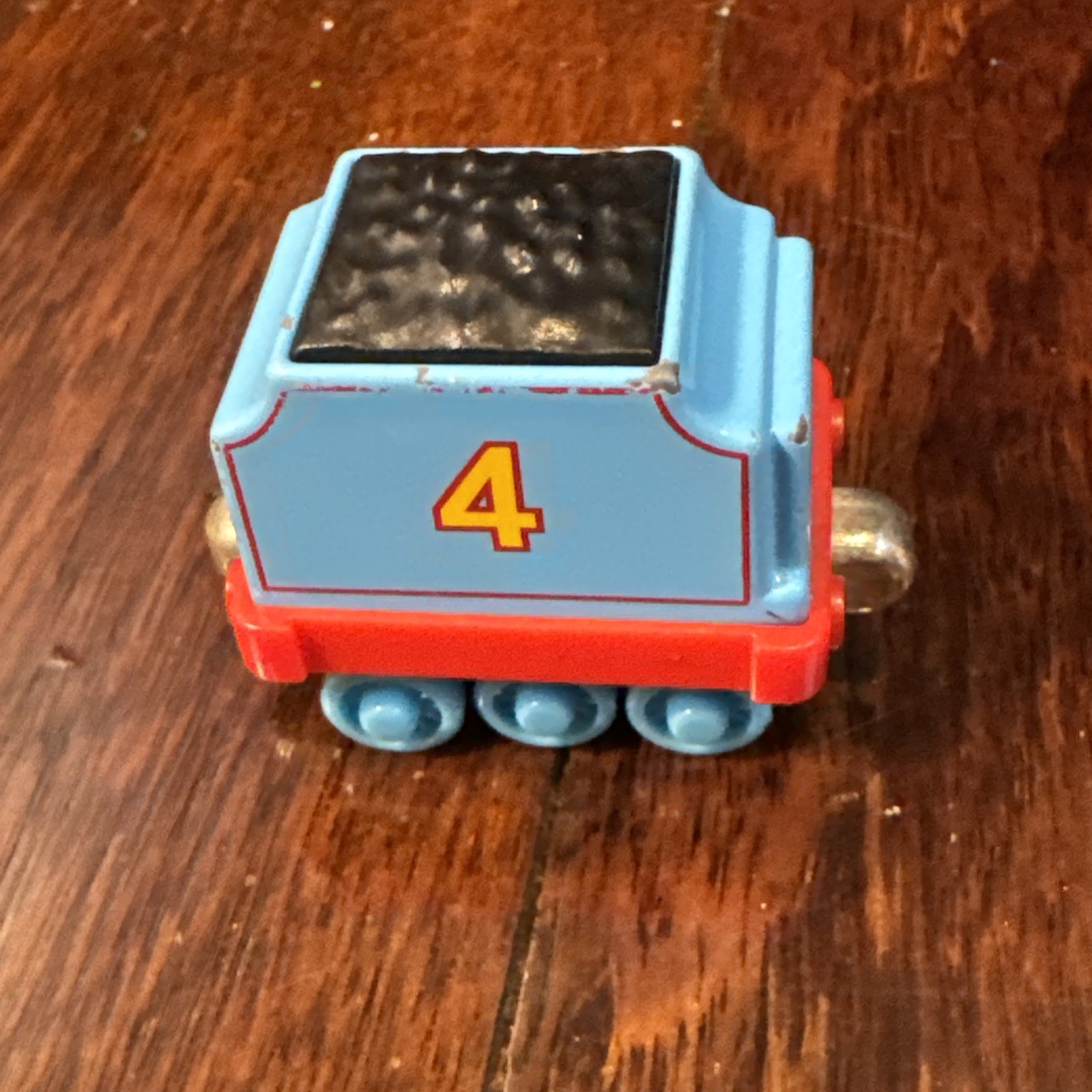 Gordon & Tender Surprised Face Thomas & Friends Diecast Train 2002