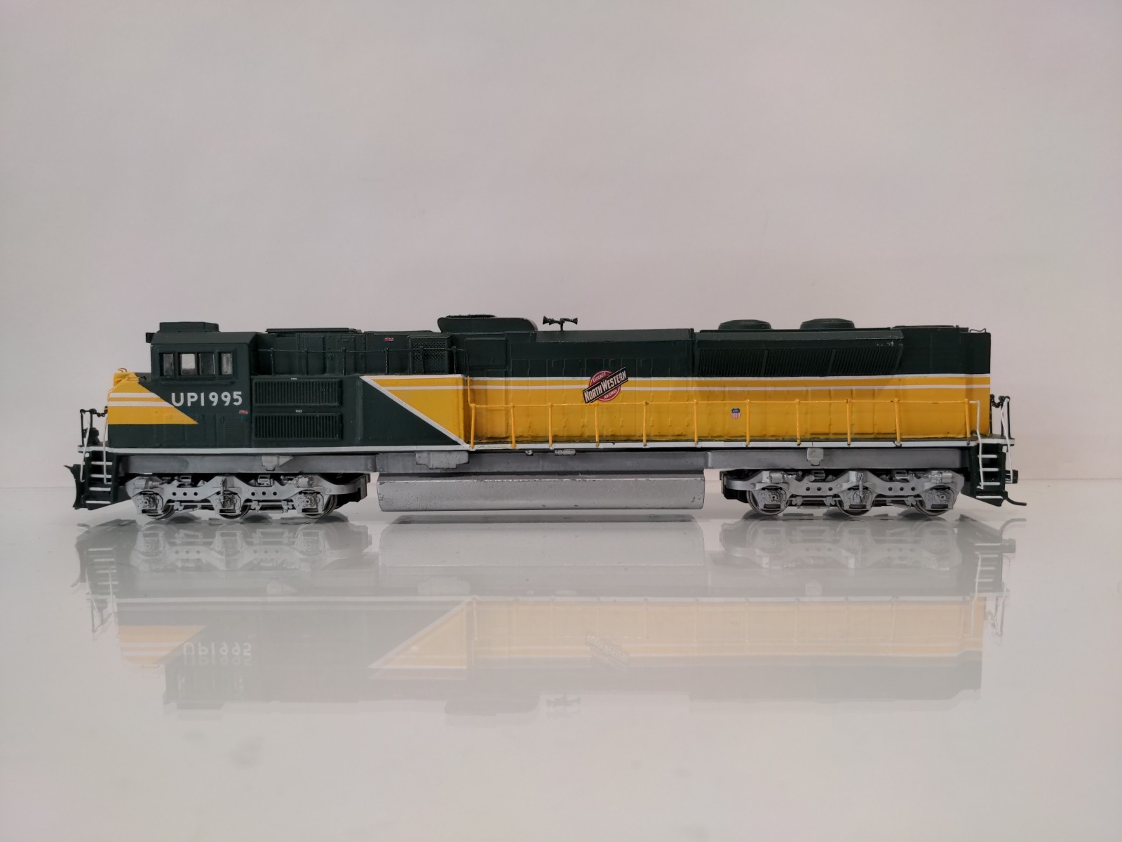 CUSTOM HO RPP SD90MAC Union Pacific Chicago and North Western Heritage UP 1995