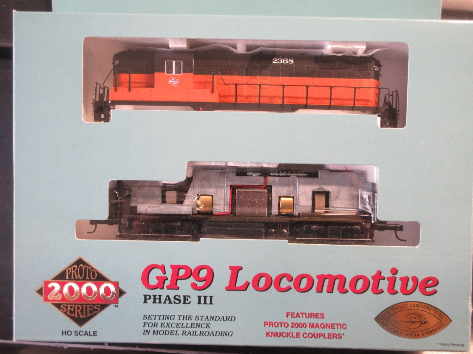 PROTO 2000 ho GP9 LOCOMOTIVE MILWAUKEE powered #21637