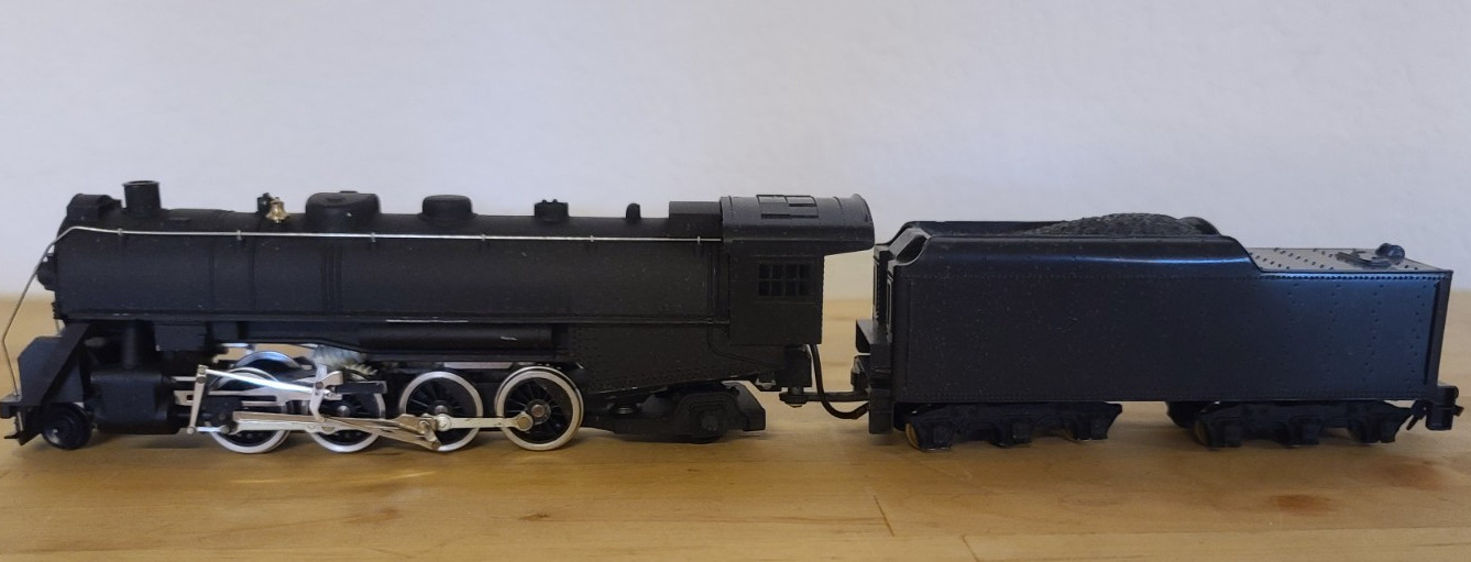 TYCO – HO Scale #7709 Mikado 2-8-2 Steam Locomotive kit Undecorated assembled