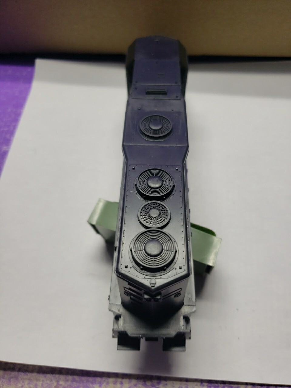 GP35 ATHEARN UNDECORATED SHELL ONLY Diesel LOCOMOTIVE Good condition