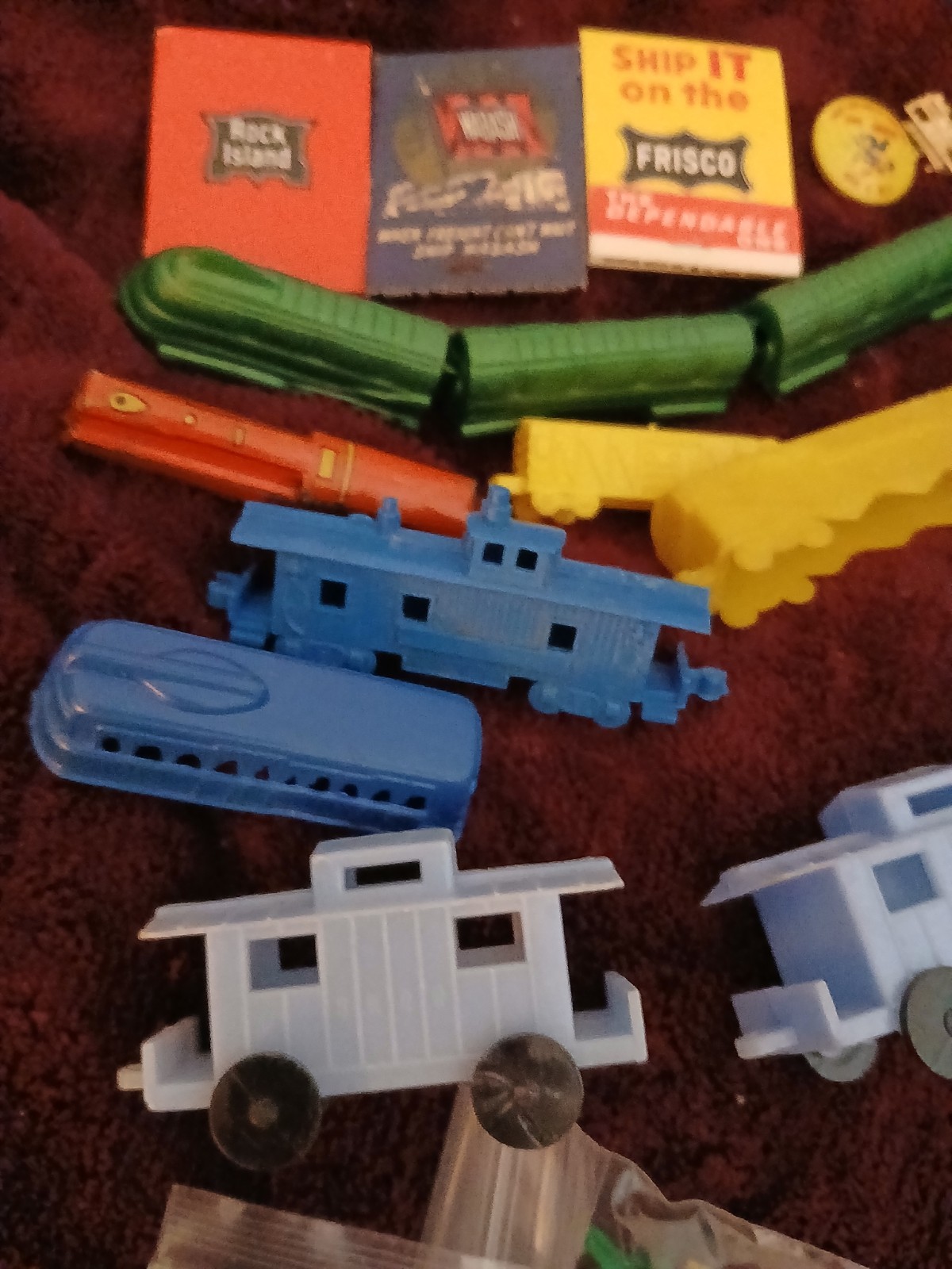 50’s Of 60’s LOCOMOTIVE/TRAIN STUFF Lot – Over 40 Smalls