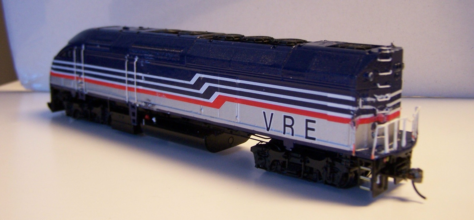 Atlas HO Scale ~ Master Silver ~ MP36PH- DC Version ~VIGIRIN RAILWAY EXPRESS