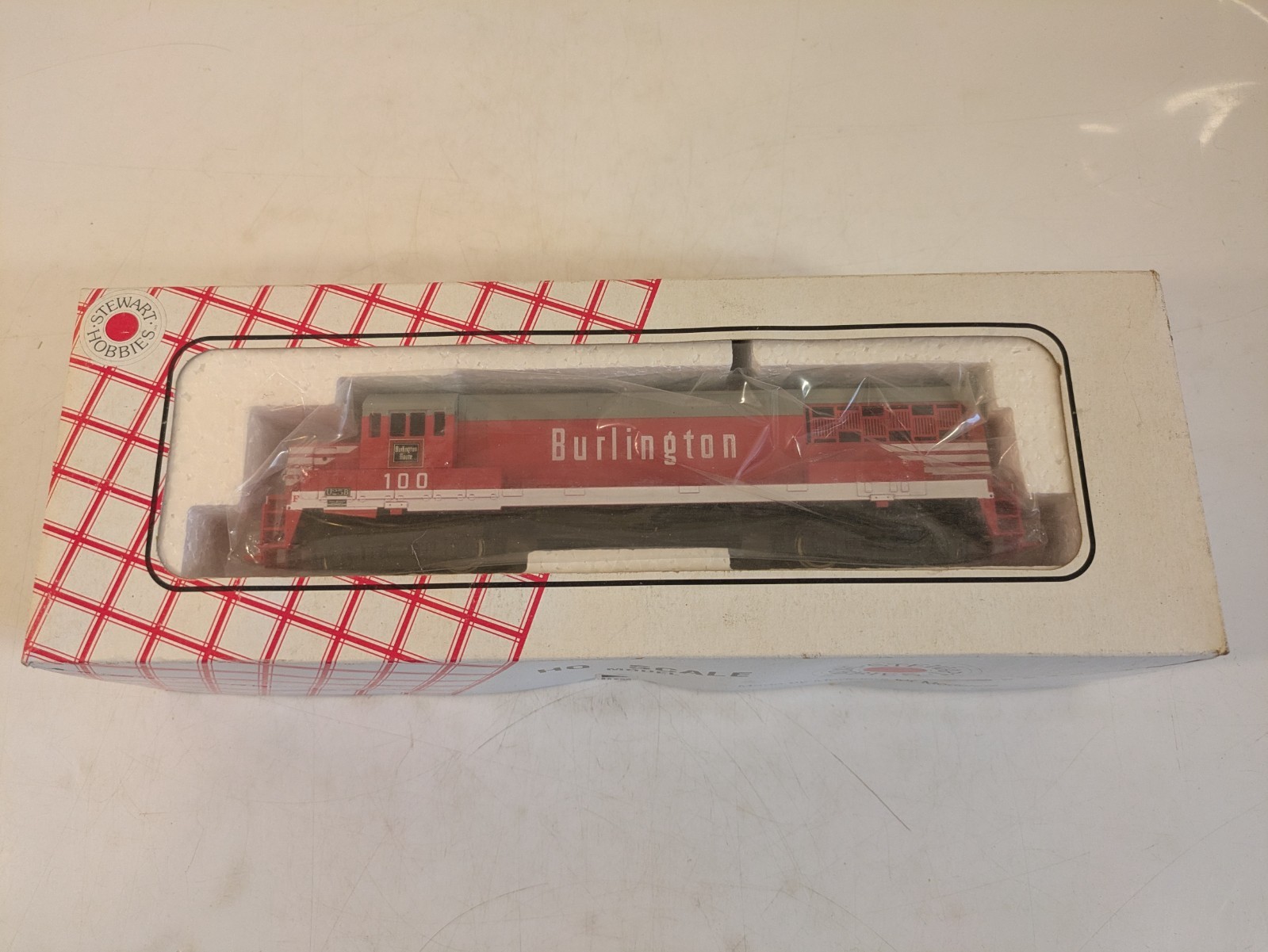 HO GE U25B CB&Q Chicago Burlington & Quincy DCC Ready NIB NOS # 7204