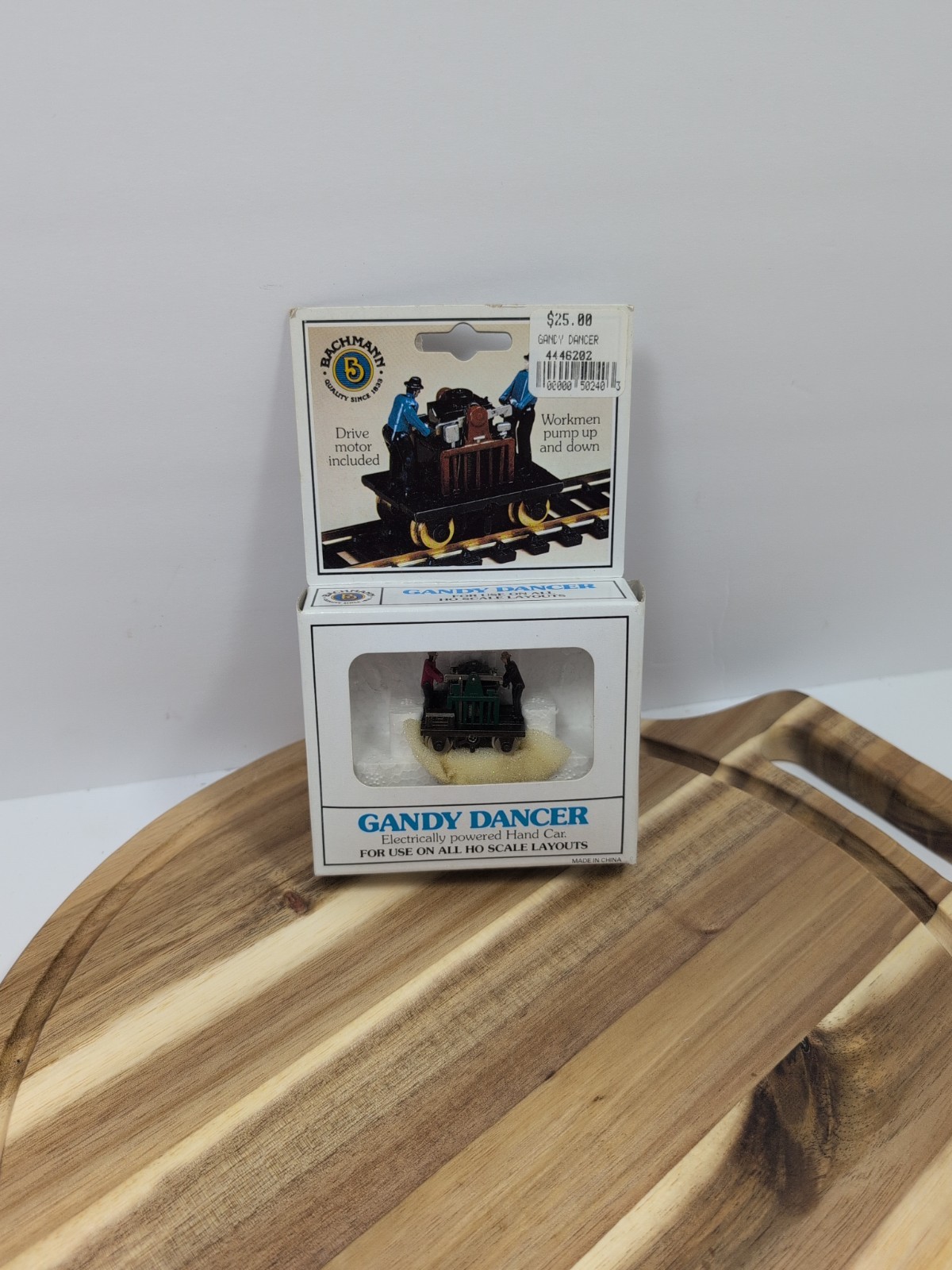 Bachmann #46202 HO Scale Gandy Dancer Powered Handcar NEW IN ORIGINAL BOX