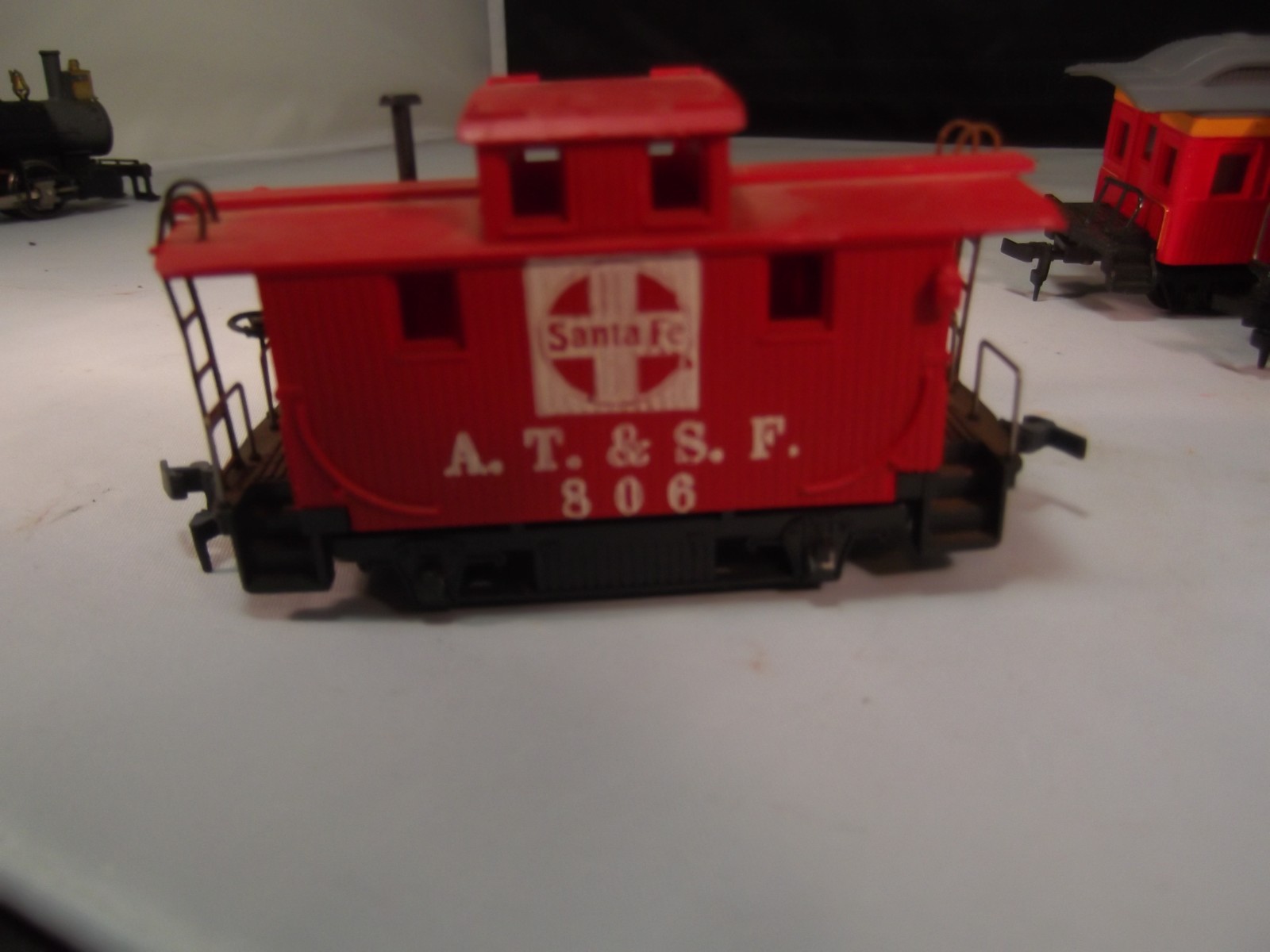HO Scale 0-4-0 Steam Locomotive #94 and a Tender, passenger, baggage, caboose