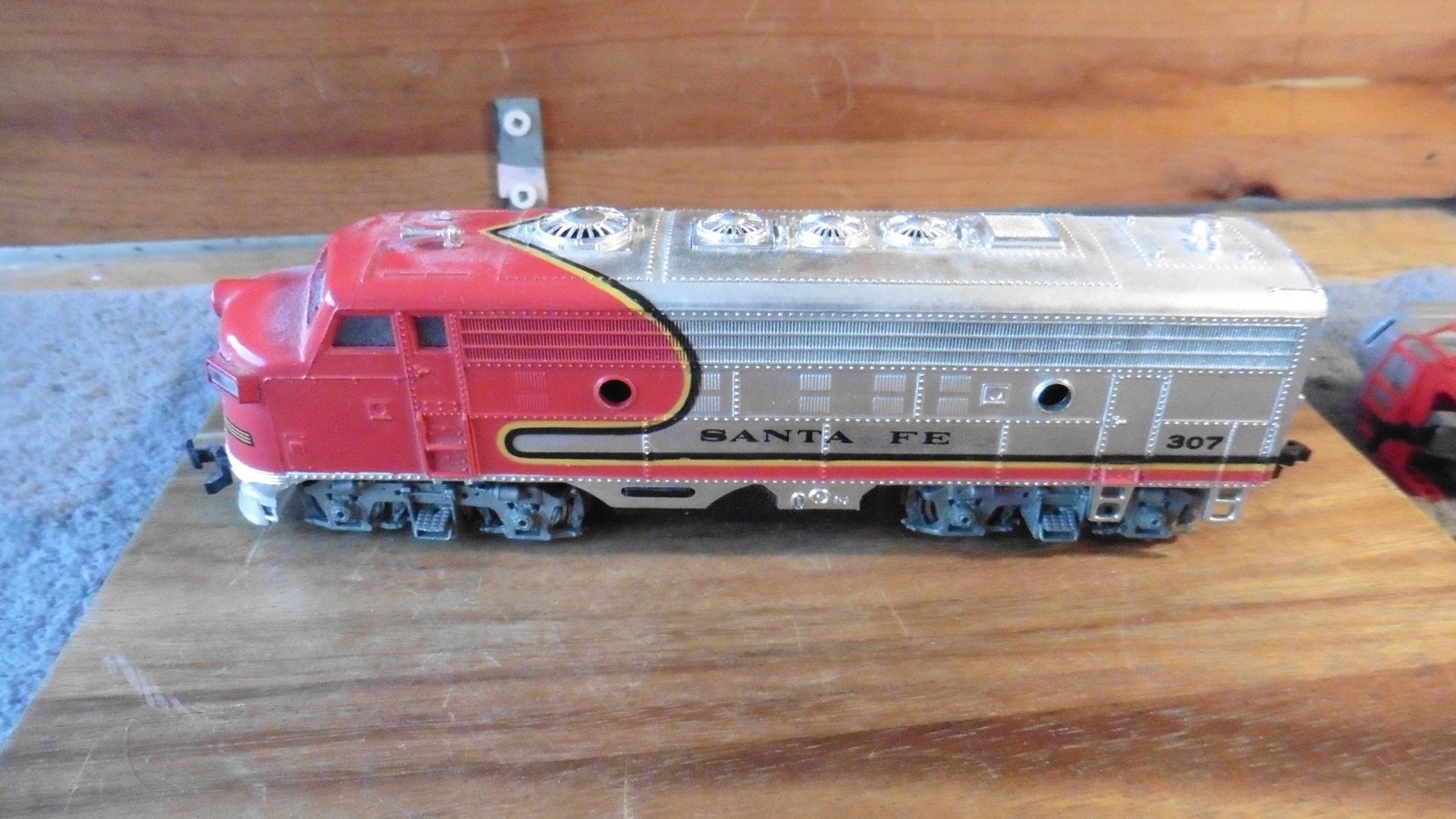 4 Miniature Sante Fe Replica Locomotive Die Cast Trains #4015 #307 #8731 #1762