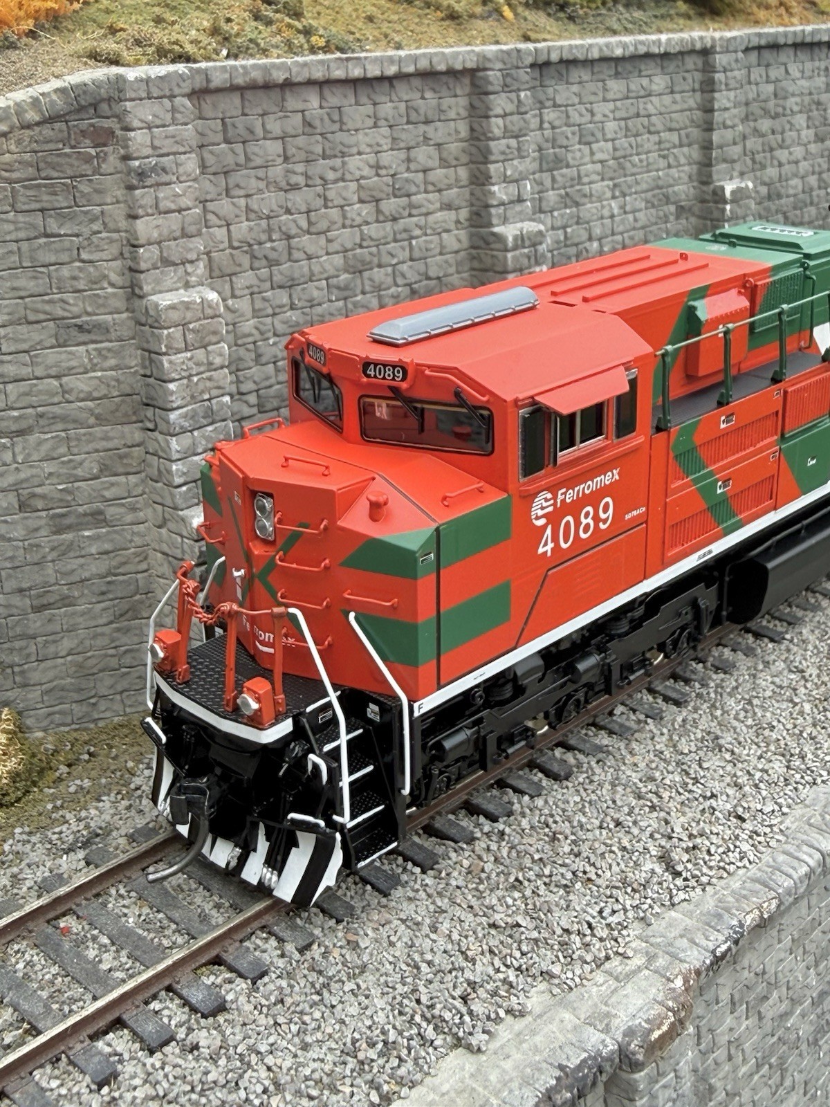 HO Scale Brass Division Point FXE SD70ACe Ferromex Iso Cab #4089 DCC/Sound/NIB