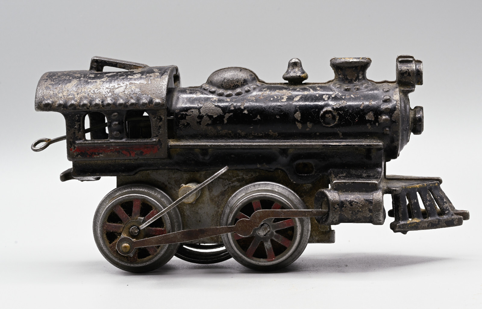 Pre-war American Flyer Wind up O Gauge Cast Iron Locomotive
