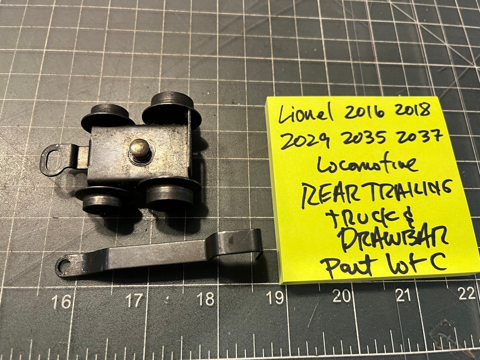 Lionel Train 2016 2018 2035 2037 Locomotive 4 WHEEL TRAILING TRUCK PART LOT C