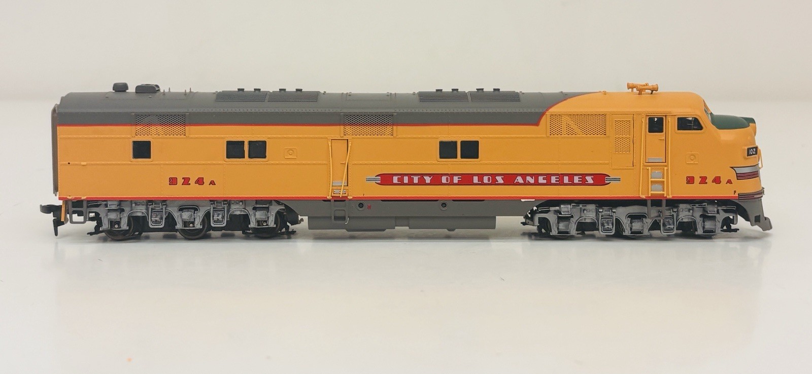 Proto 2000 HO UP City of Los Angeles E7 Powered 924A & E6B Non Powered 926B