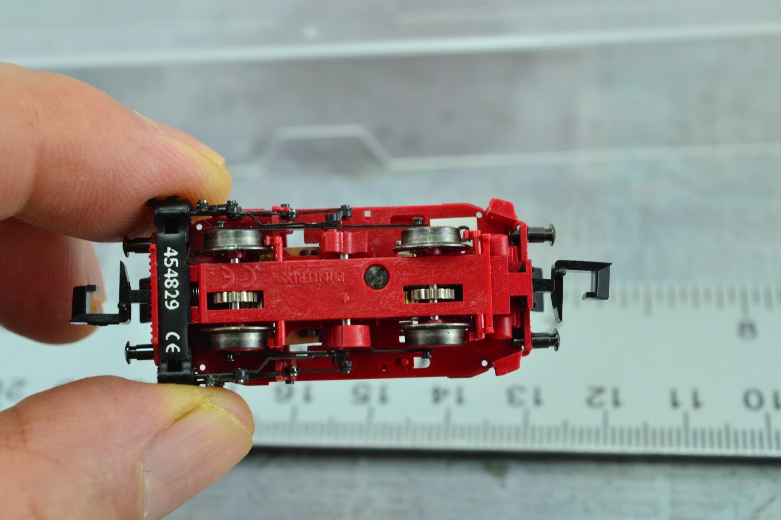 Minitrix BR98 Steam Loco Glass Box Chassis N Scale (N6291)