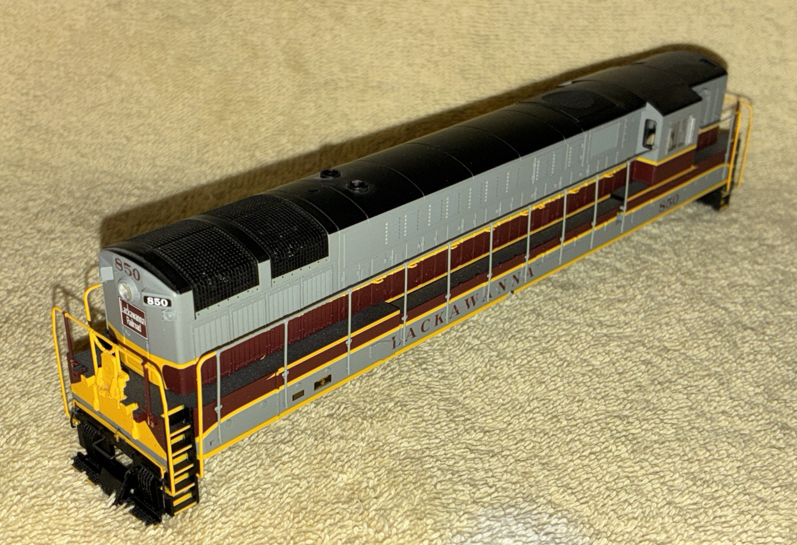 DL&W Lackawanna Trainmaster Shell ONLY Atlas HO Scale NEW