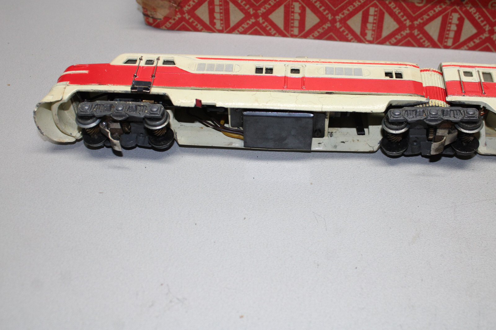 Märklin ST800 R Express Multiple Unit Train Gauge H0 Diamond Box