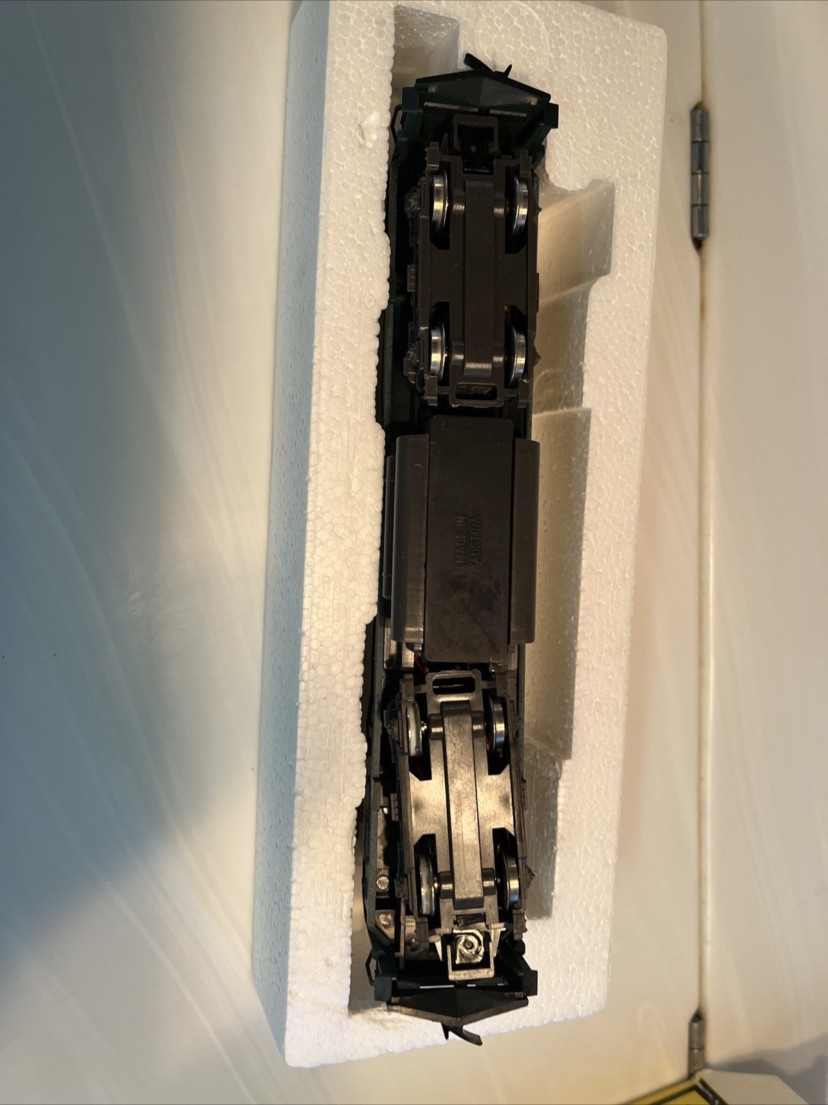 AHM CHICAGO – NORTHWESTERN ALCO CENTURY DIESEL LOCOMOTIVE 424 – 5015C