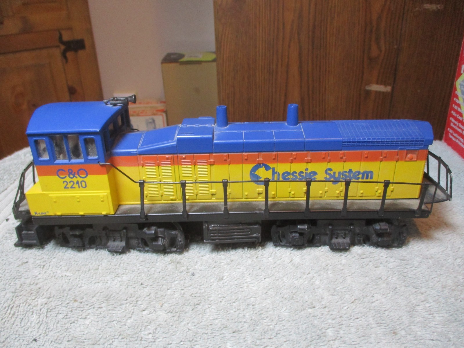 K-Line O Diesel Locomotive Chessie System C&O #2210 Tested Runs & Lights