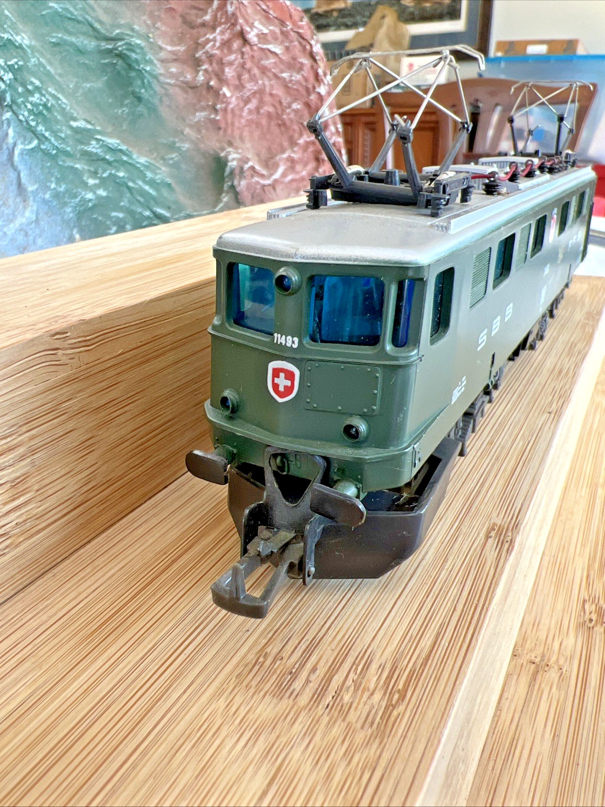 Swiss Federal Railways HO SBB FFS Ae 6/6 Sissach 11493 Made by Playart Runs Well
