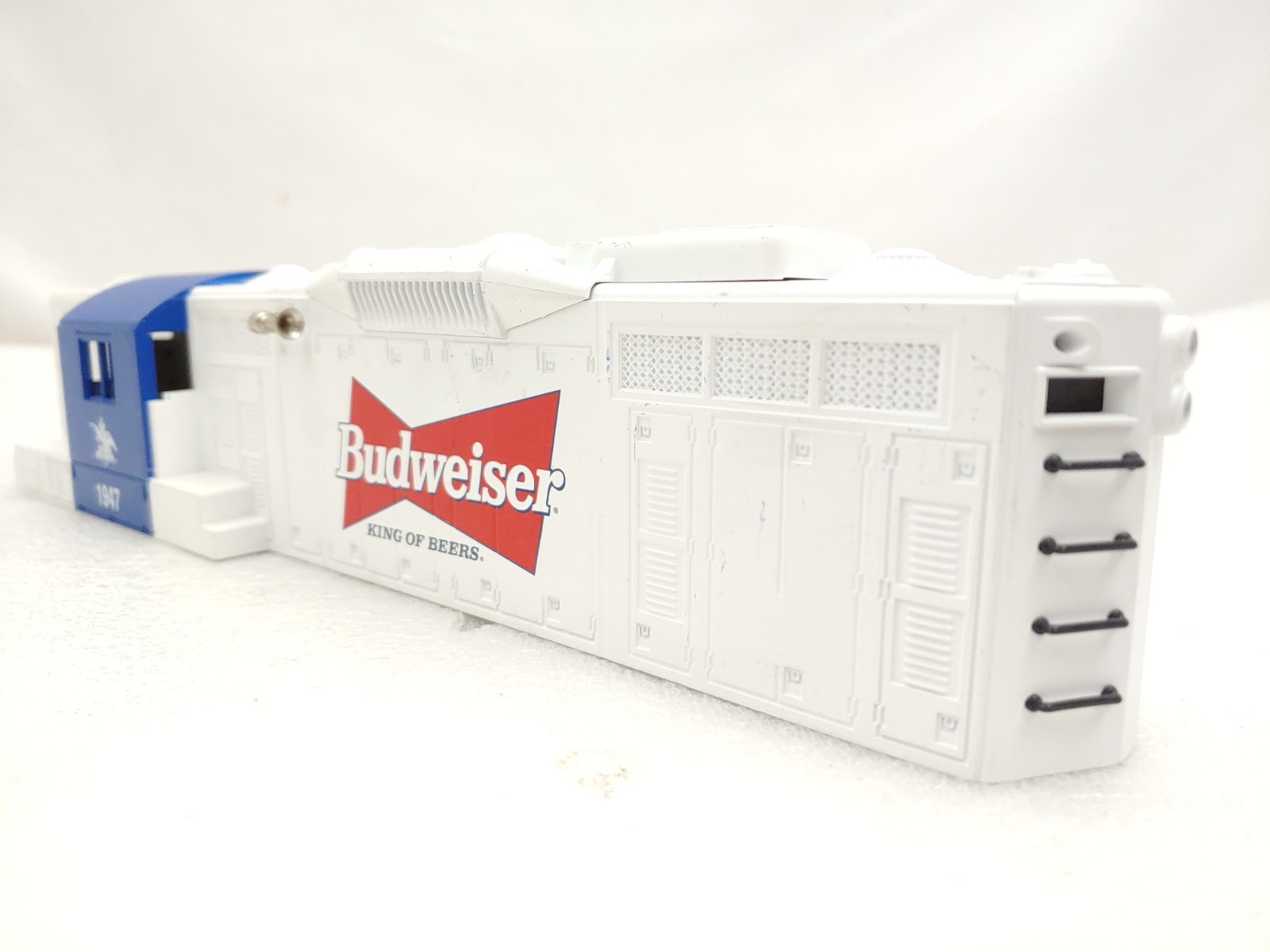 Lionel Trains 1947 Budweiser King Of Beer Diesel Locomotive Engine Shell 6-11810