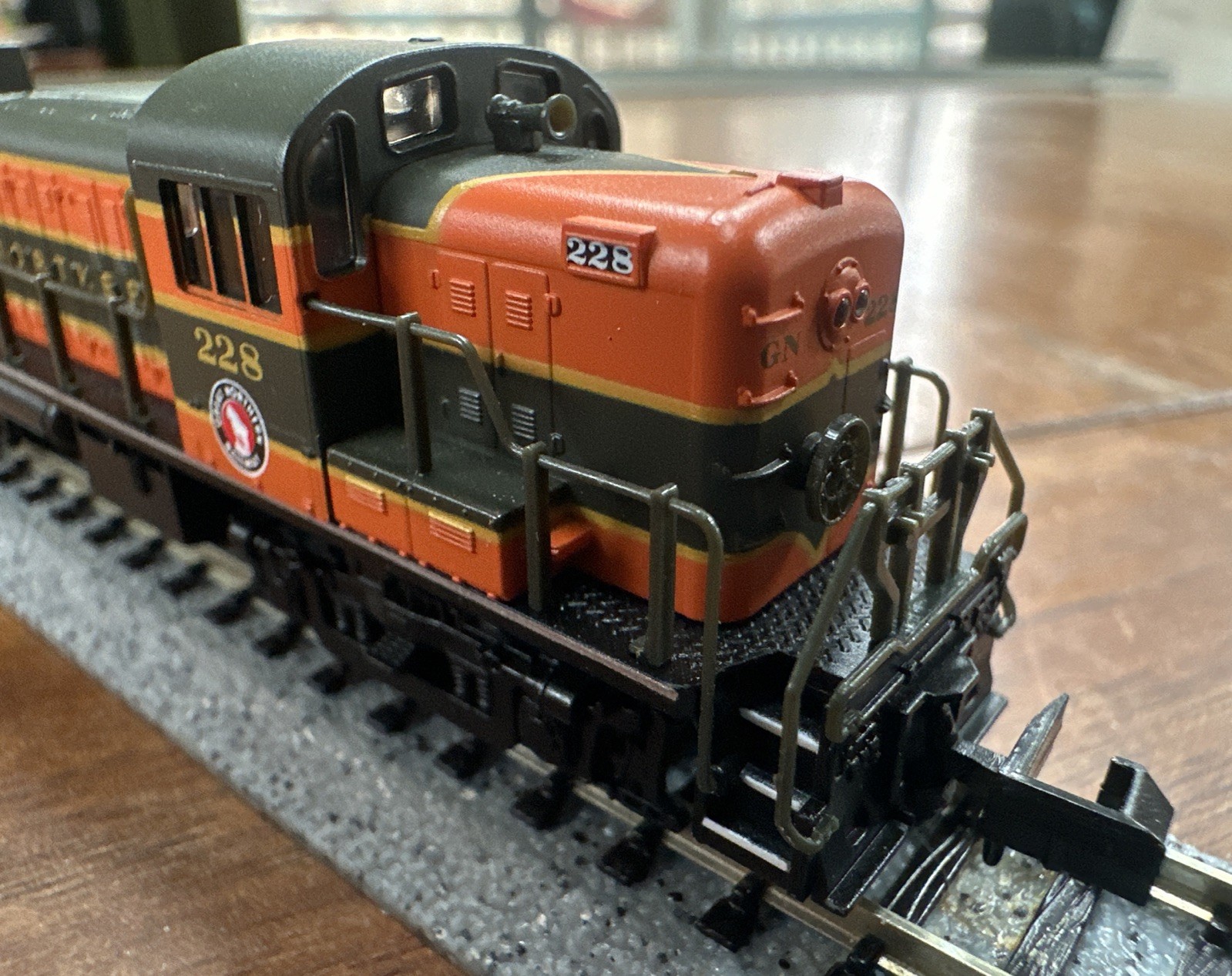 Atlas Classic N Scale Loco #42022 RS-3 Great Northern #228 Tested NOS NY