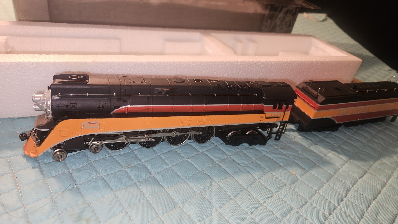 Lionel HO GS-4 Northern 4-8-4 Steam Locomotive Southern Pacific #4454
