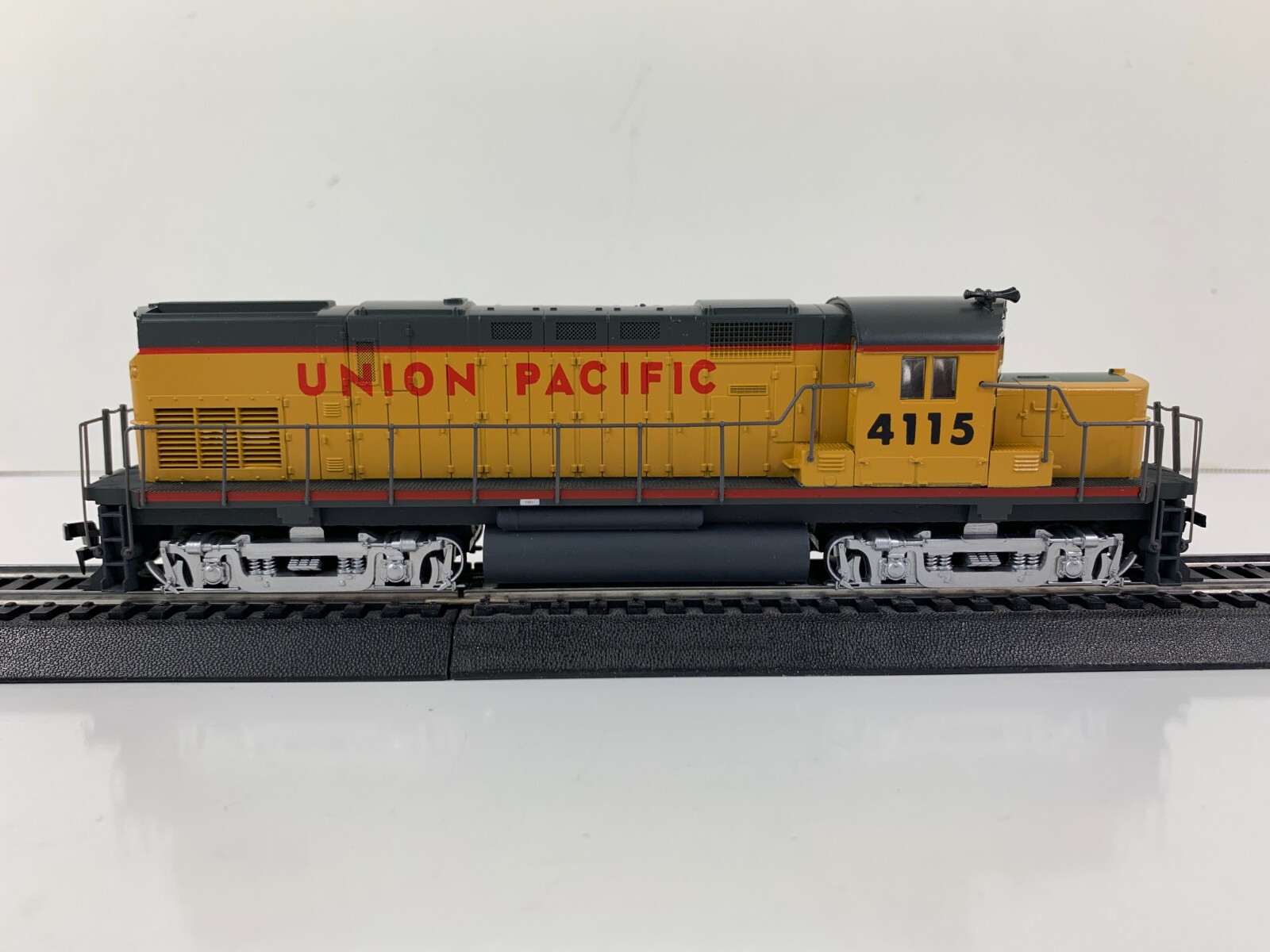 MRC Lima PB103 Alco C420 Union Pacific #4115 (D), HO scale