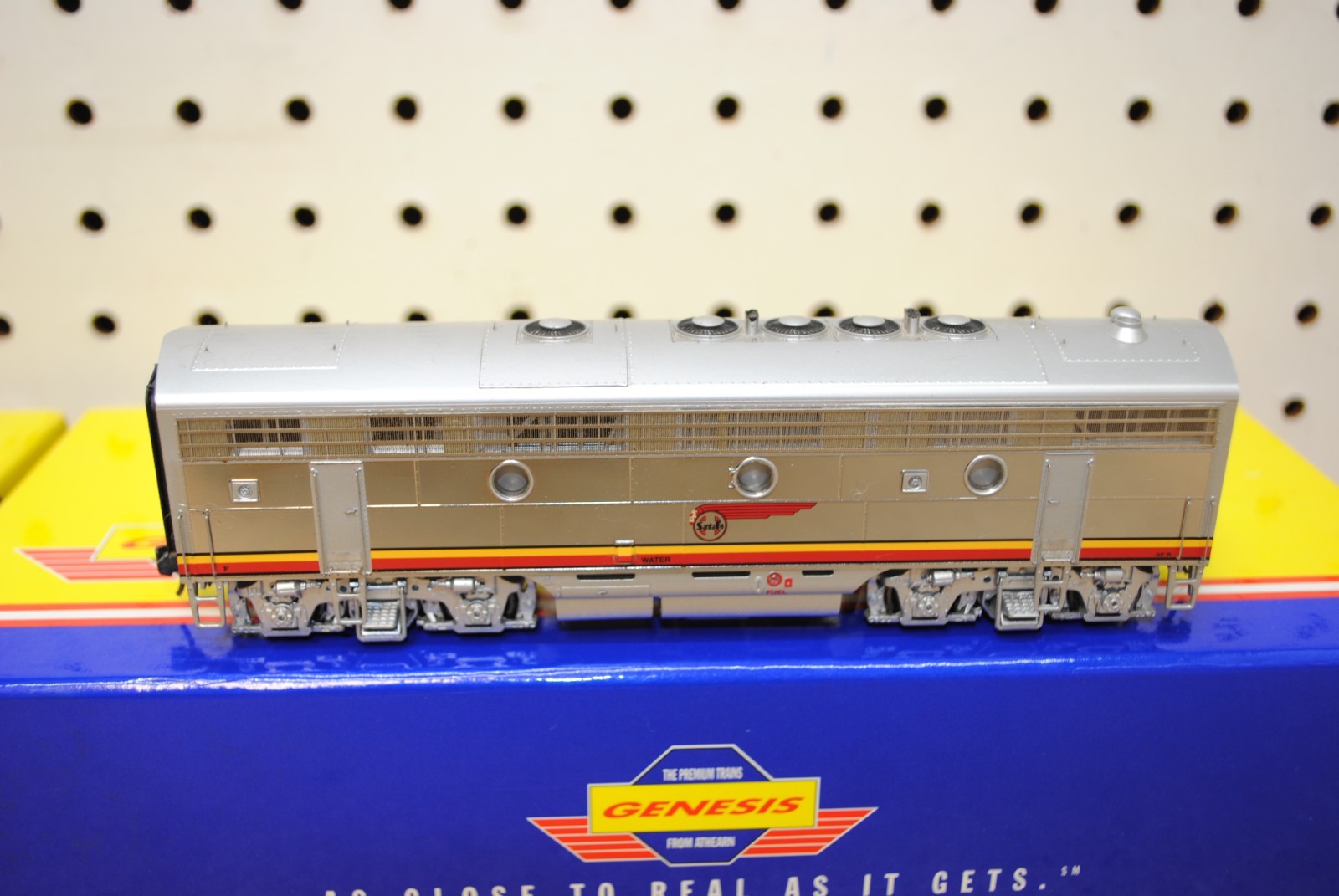 Athearn Genesis G1500B Santa Fe F-7A/F-7B Phase 1 Diesel Locomotive Set HO