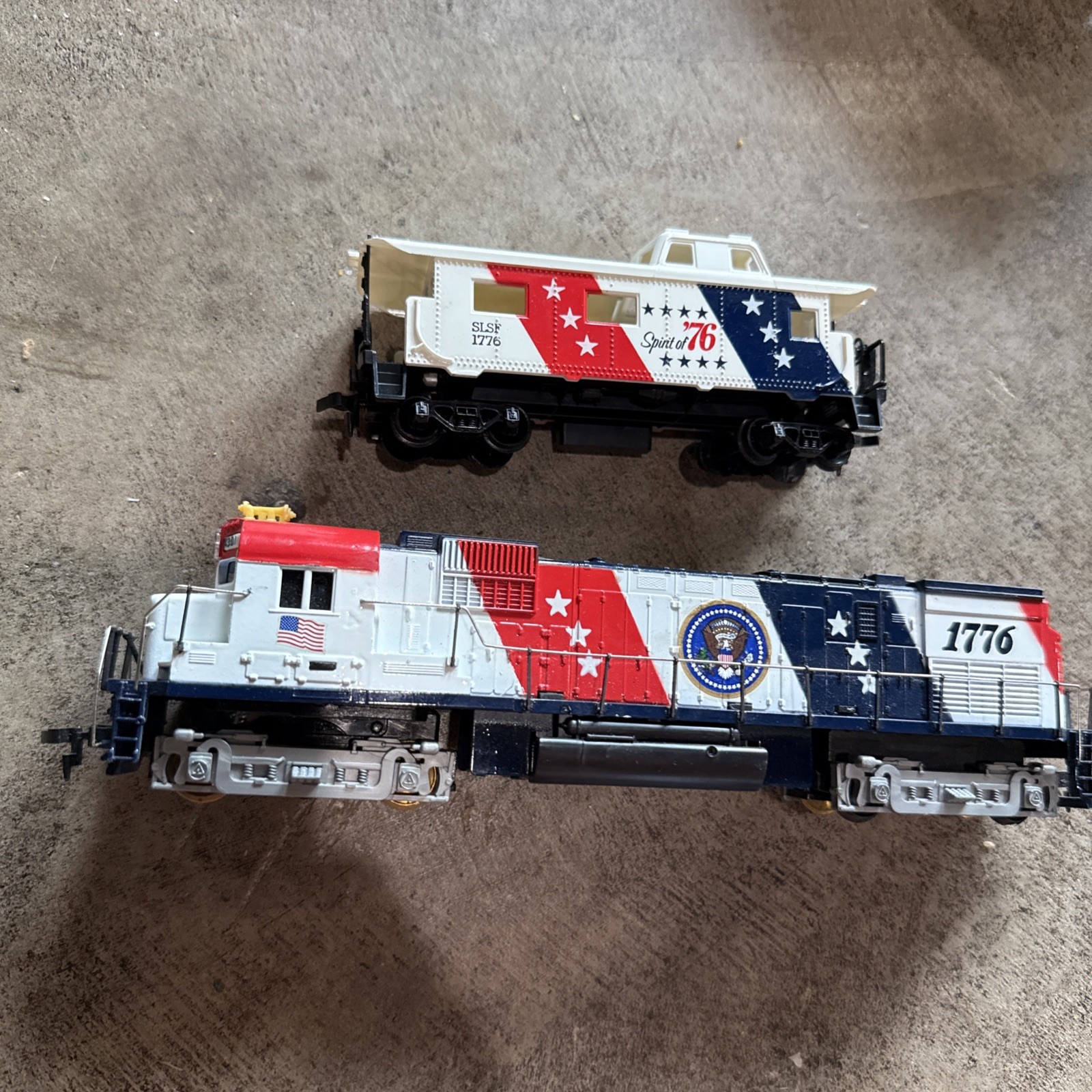 HO Scale Tyco Spirit of 1776 Bicentennial Locomotive And Caboose