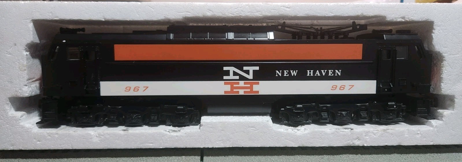 Williams E60-100 O Scale New Haven E60 Electric Locomotive w/Horn. Cab #967
