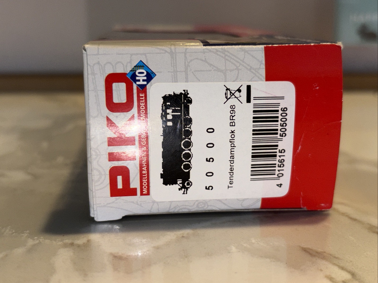 PIKO 50500 BR 98 003 Steam Locomotive DB Black Red Frame