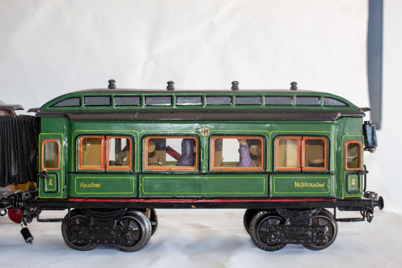 Extremely Rare Marklin 4-4-0 E.1021 Clockwork 1-gauge Passenger Train Set