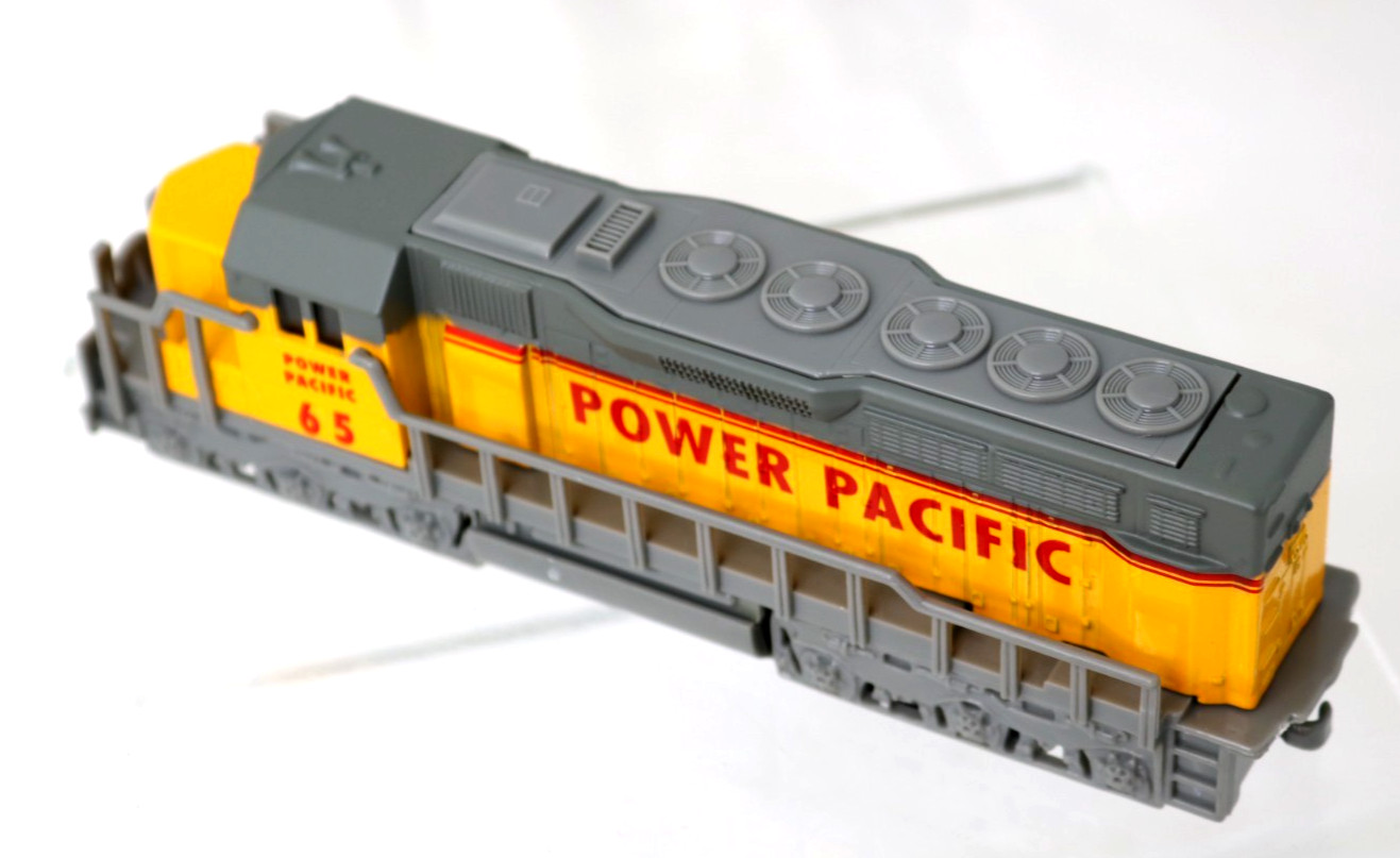 Freight Locomotive Pull Back Power Yellow & Grey 65 Power Pacific 7″ 4+ Diecast