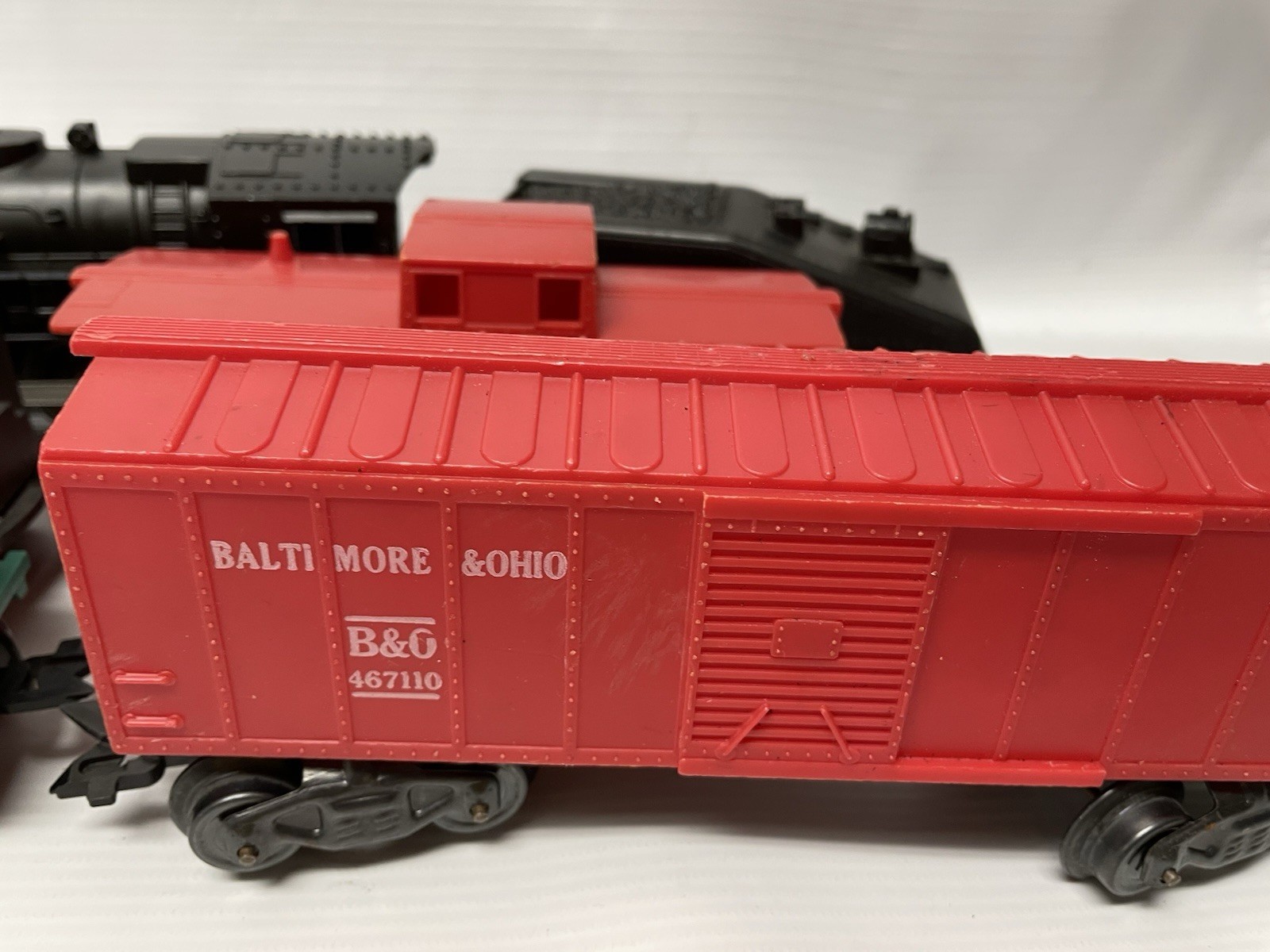 VINTAGE TOY TRAIN LOT MARX Toys Engine Cars Metal Tracks + Misc Items