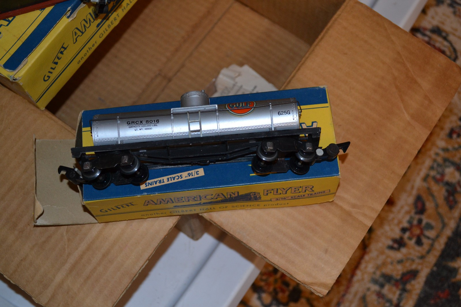 1950s-60s Vintage American Flyer Gilbert Trains Set & Tracks!