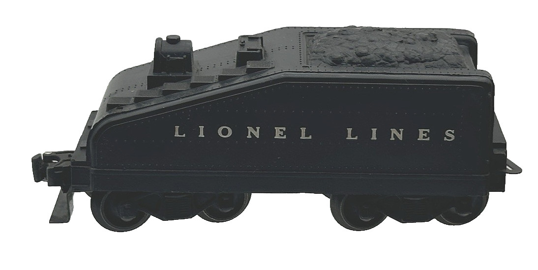 Lionel Post War 1615 Engine & Tender with both intact. Really Clean