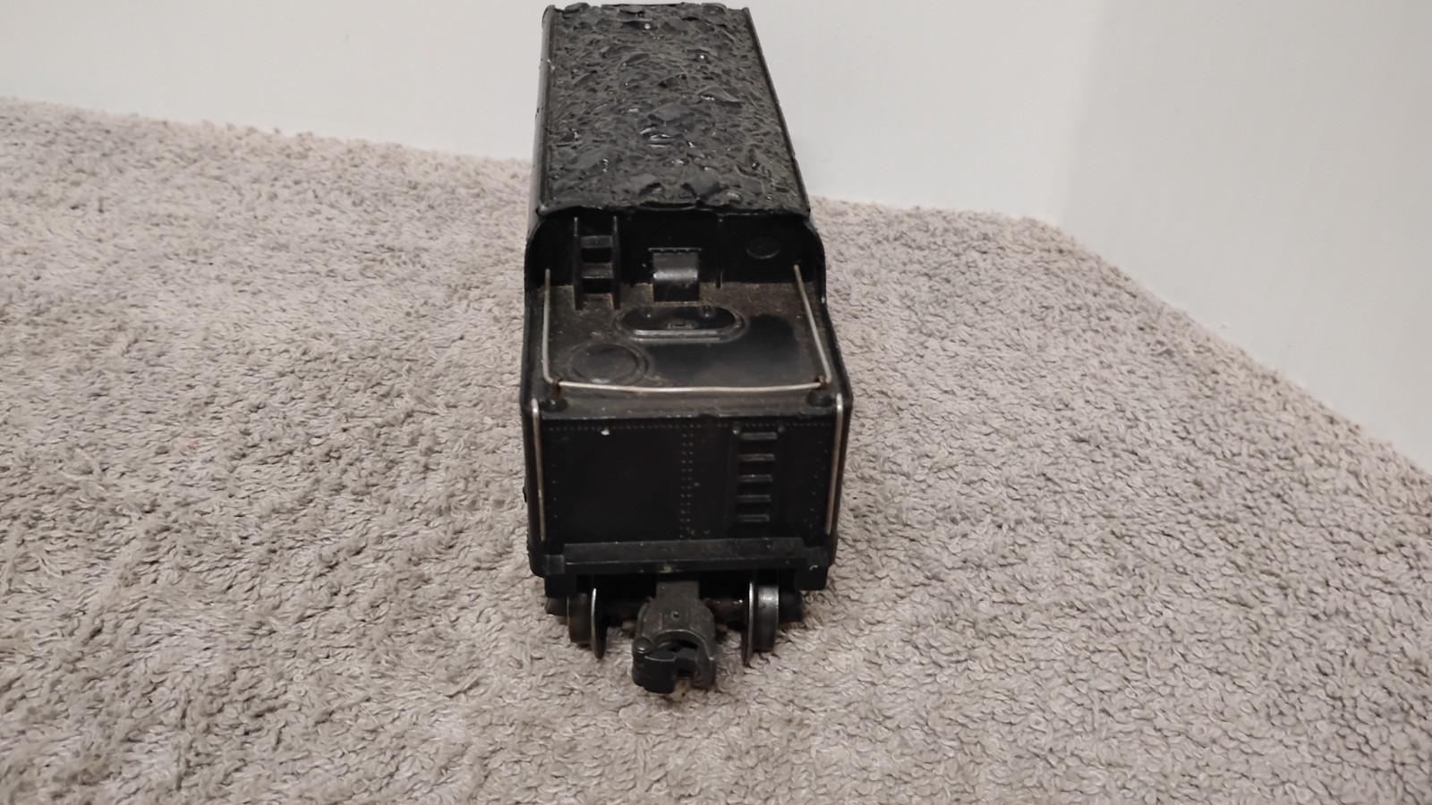 Lionel 1666 Steam Locomotive w/ 6466TLionel Lines Whistle Coal Tender- UNTESTED
