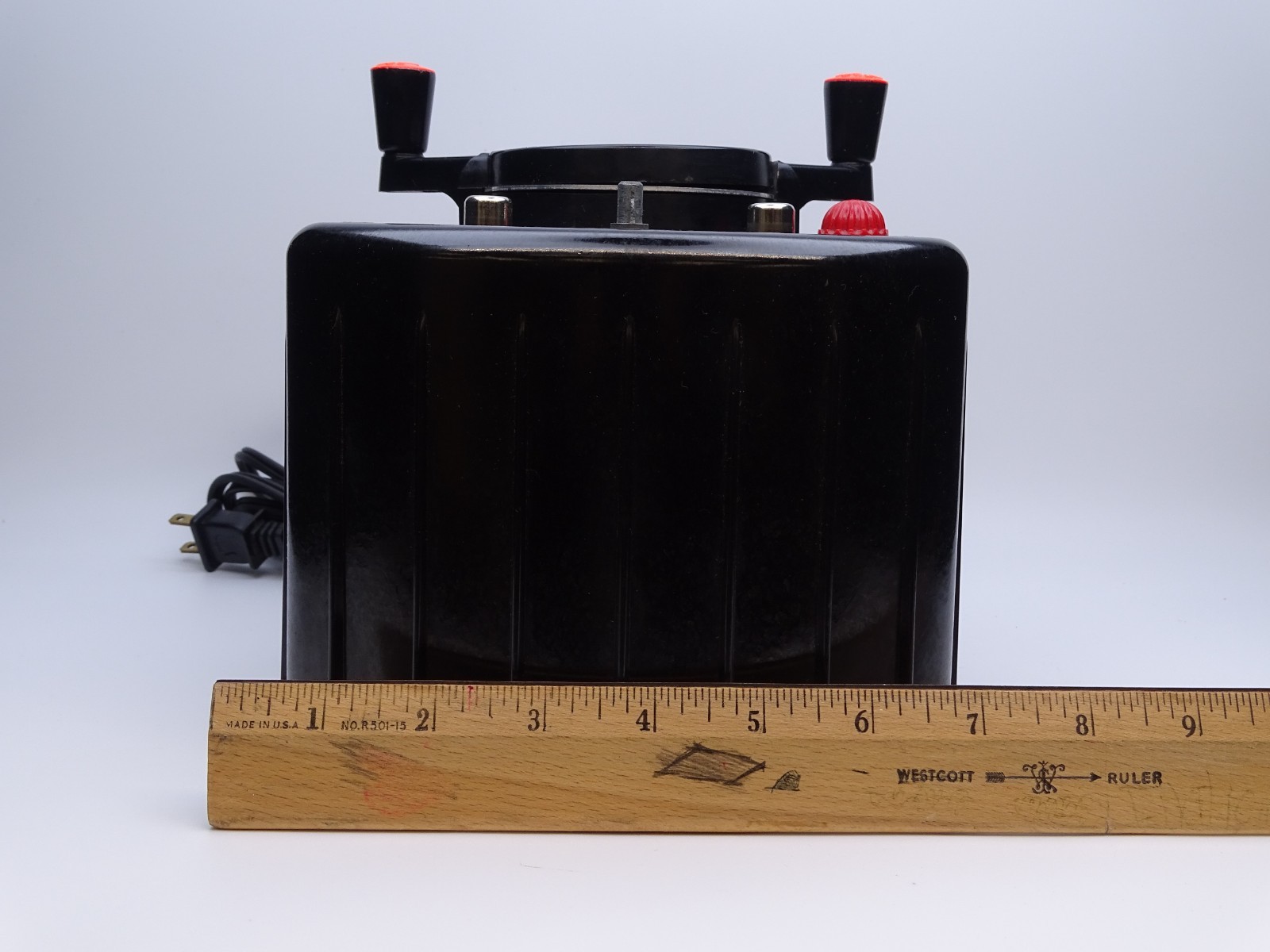 Lionel Tranformer Trainmaster Type KW 190 Watts Made From 1950 to 1965 Working