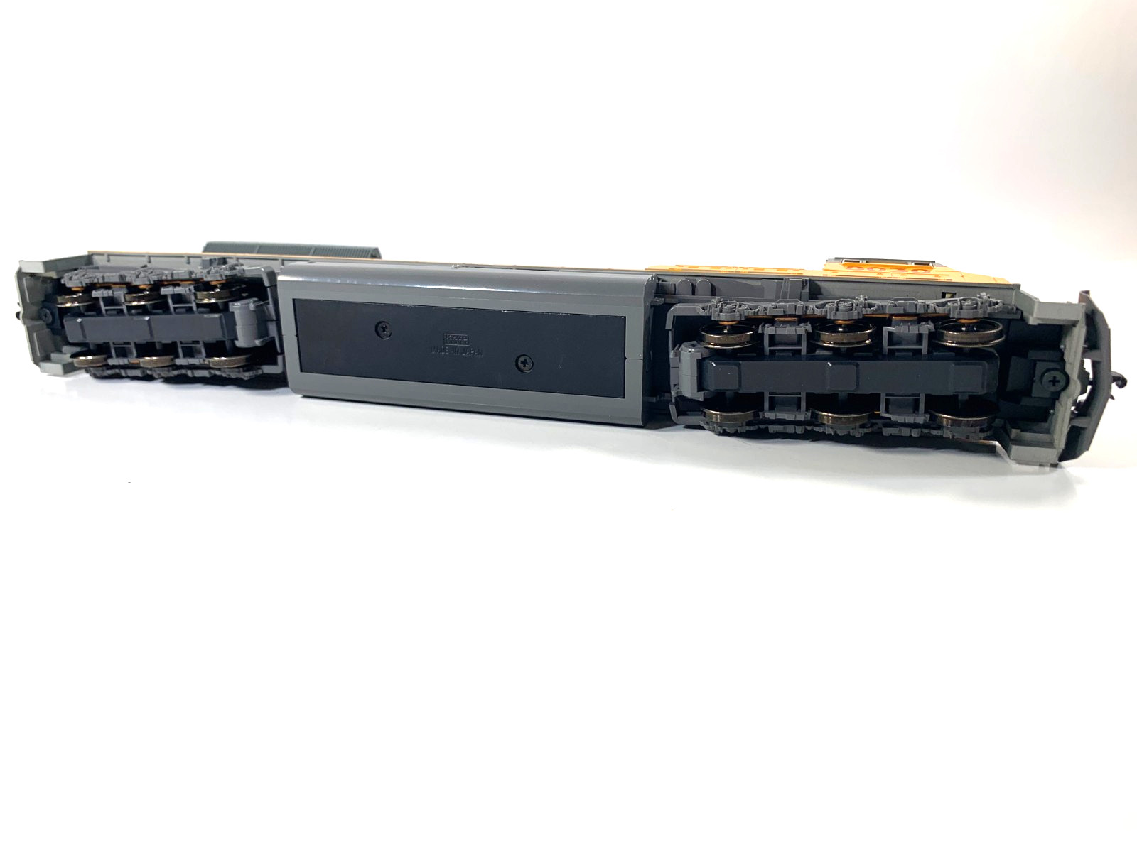 Kato HO 37-6366 Union Pacific SD90/43MAC Diesel # 8030 -DC / No Sound