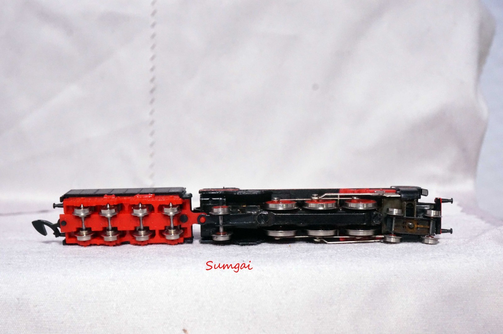 Marklin DB Class 18 Steam Locomotive 4-6-2 & Tender 3-Pole Motor Z Scale Z Gauge