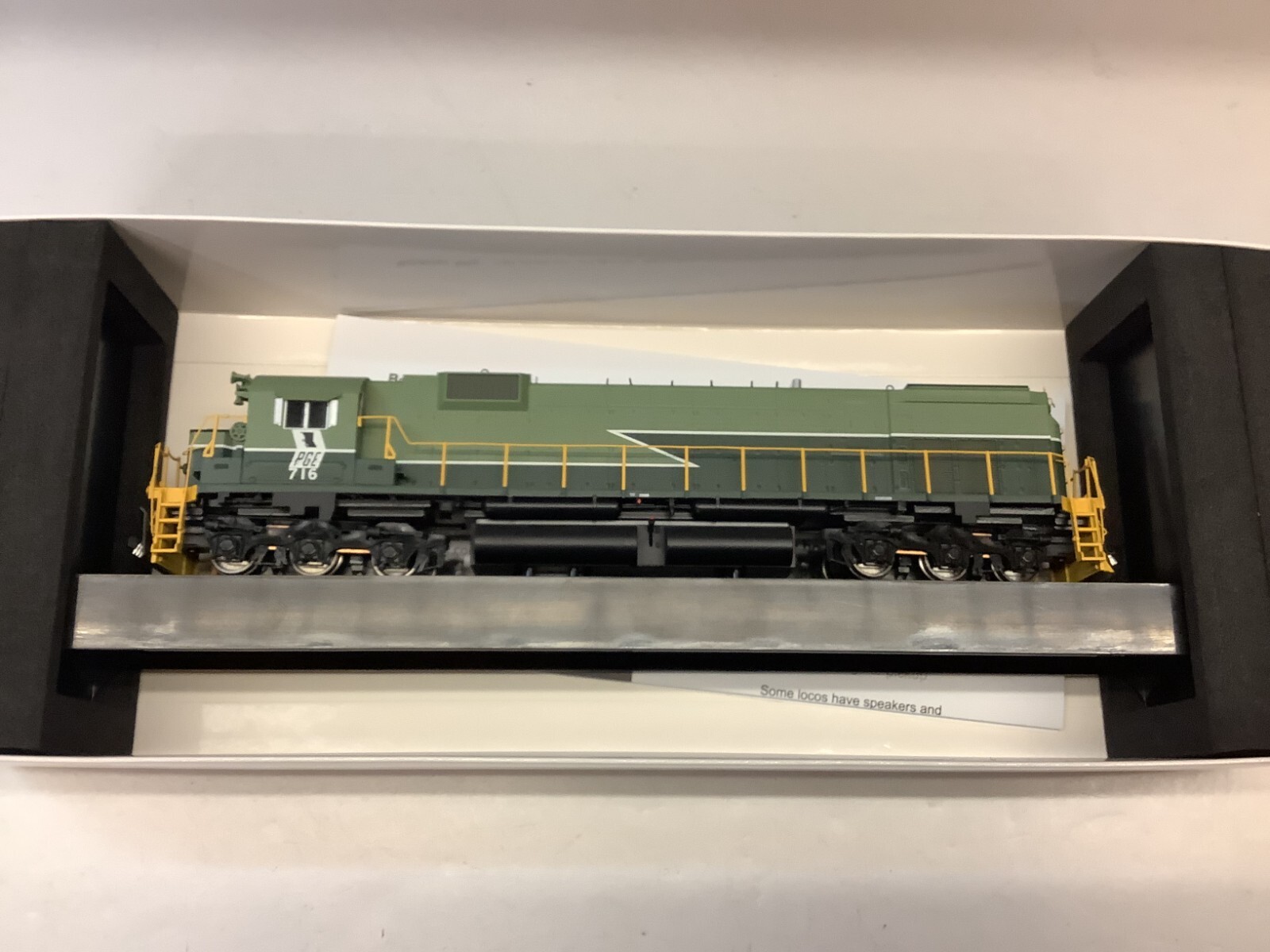 Bowser #24850 HO scale “PGE” M630 Analog DCC READY Rd. #716