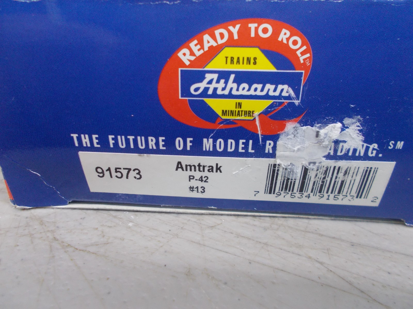 ATHEARN # 91573 ~ AMTRAK P-42 LOCOMOTIVE # 13~DCC PLUG ~HO SCALE