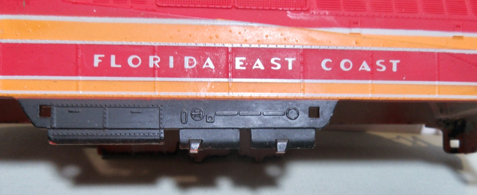 Florida East Coast Railway HO Scale Locomotive Shell Only ( Unbranded )