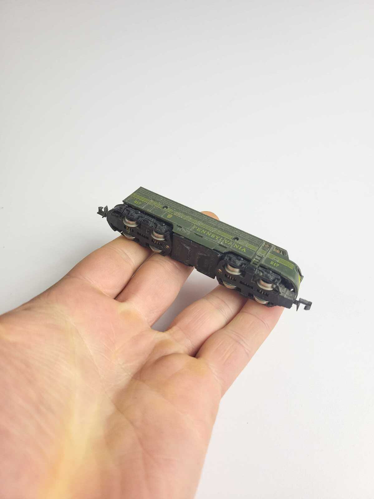 Arnold Rapido N Scale Pennsylvania RR Powered F7A Engine & Dummy F7A / 217